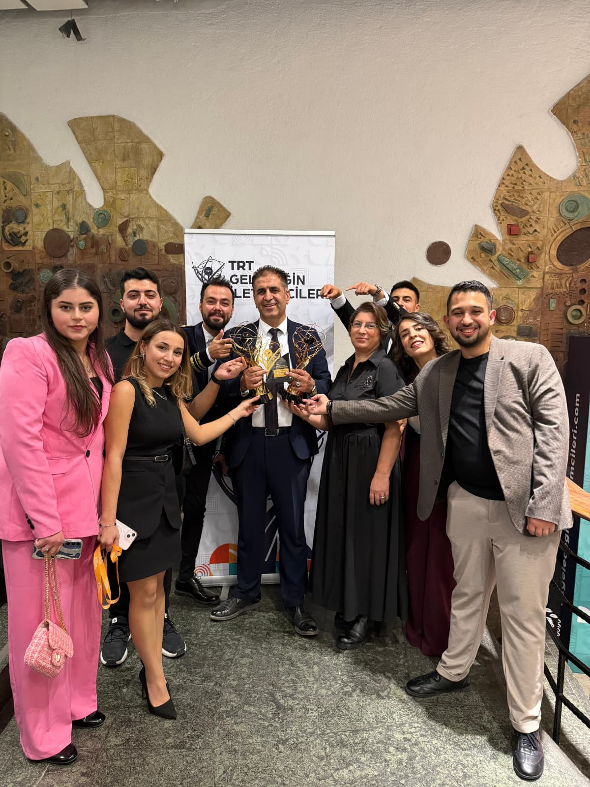 TRT Geleceğin İletişimcileri Yarışmasından 3 Ödülle Döndük